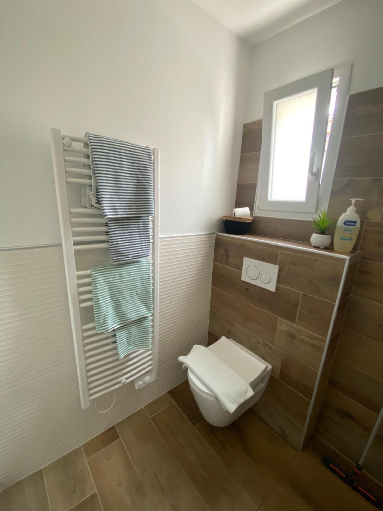 La Petite Perle De Provence Villa ซิสเตรง ภายนอก รูปภาพ