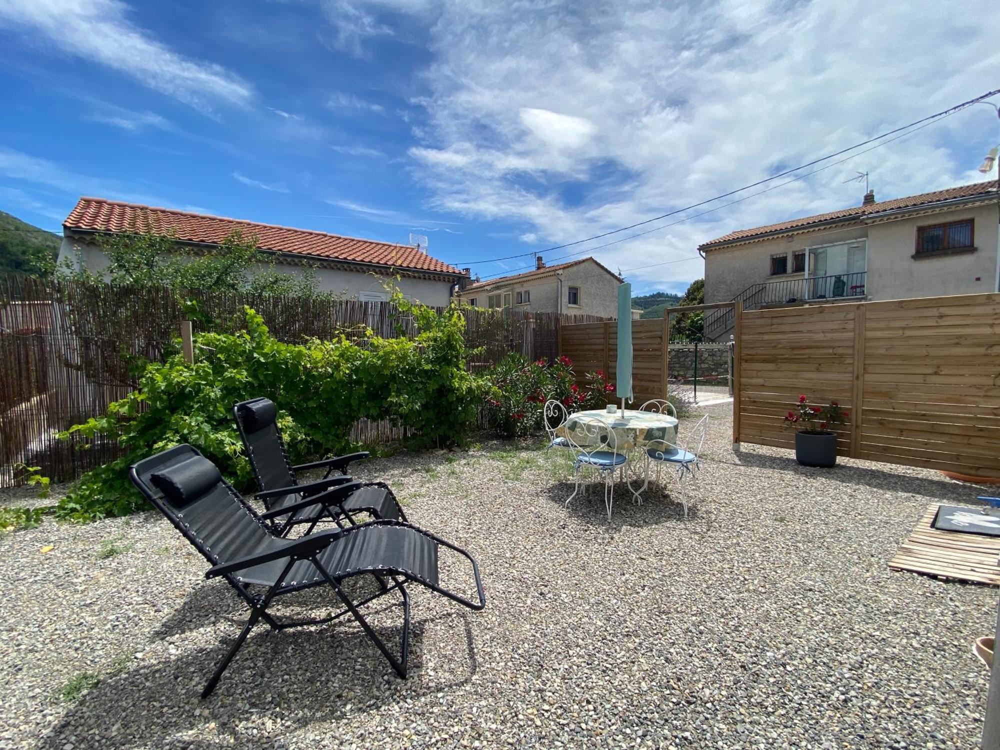 La Petite Perle De Provence Villa ซิสเตรง ภายนอก รูปภาพ